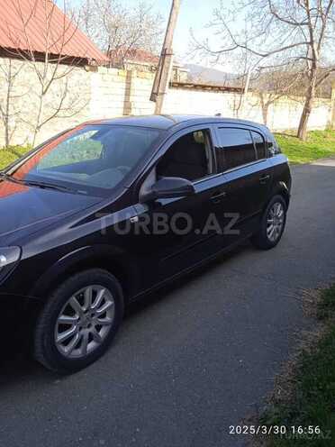 Opel Astra 2004, 280,000 km - 1.4 l - Qax