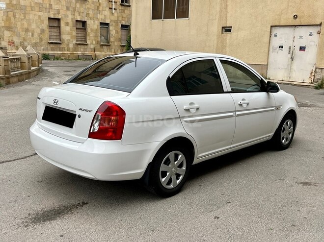 Hyundai Accent 2006, 350,000 km - 1.4 l - Bakı