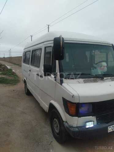 Mercedes 208 D 1994, 250,000 km - 2.5 л - Bakı