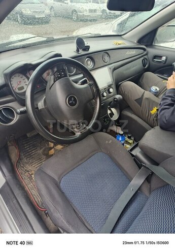 Mitsubishi Airtrek 2002, 303,000 km - 2.0 л - Bakı