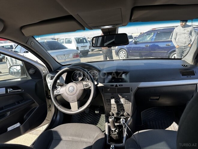 Opel Astra 2006, 303,000 km - 1.3 l - Bakı