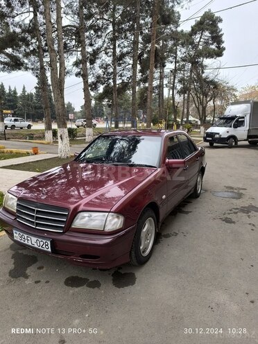 Mercedes C 220 d 2000, 392,000 km - 2.2 l - Beyləqan