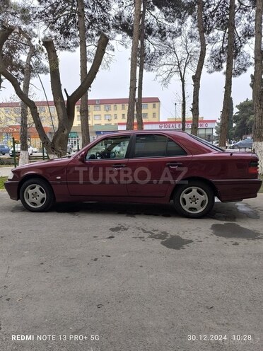 Mercedes C 220 d 2000, 392,000 km - 2.2 l - Beyləqan