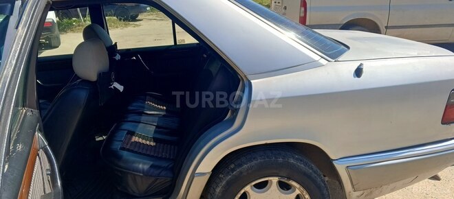 Mercedes E 300 d 1993, 783,980 km - 3.0 l - Sumqayıt