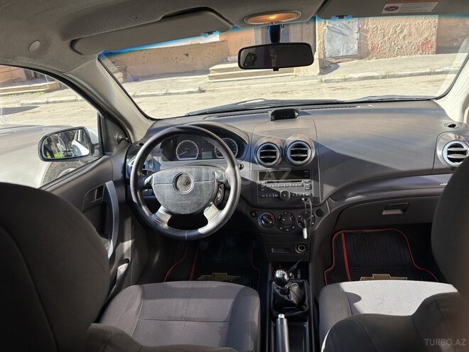 Chevrolet Aveo-4