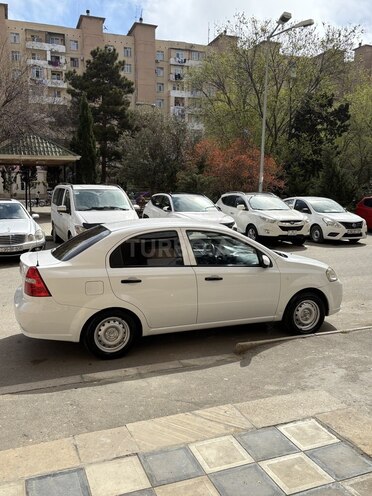 Chevrolet Aveo-13