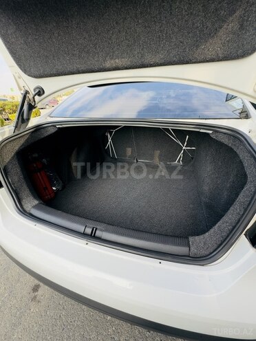Volkswagen Jetta-11
