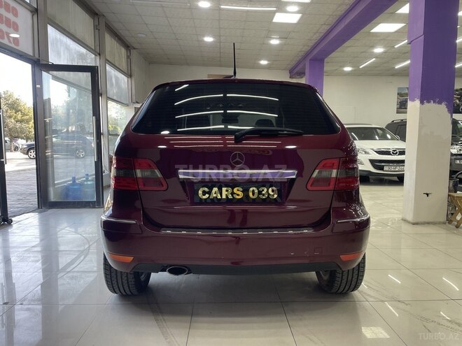 Mercedes B 180 2009, 211,000 km - 1.7 l - Sumqayıt