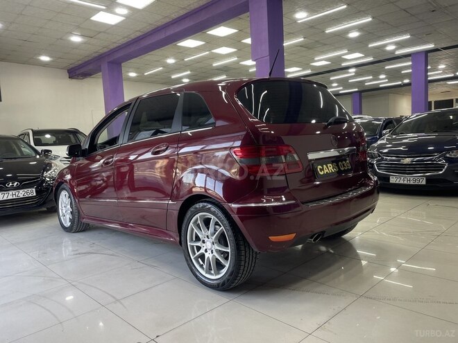 Mercedes B 180 2009, 211,000 km - 1.7 l - Sumqayıt
