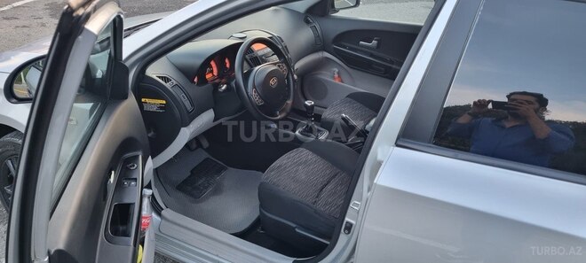 Kia Ceed 2007, 398,000 km - 1.6 l - Masallı