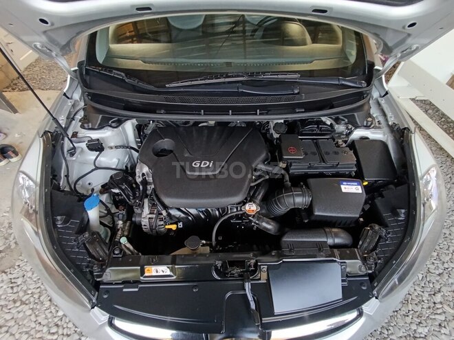 Hyundai Avante 2013, 212,177 km - 1.6 l - Göyçay