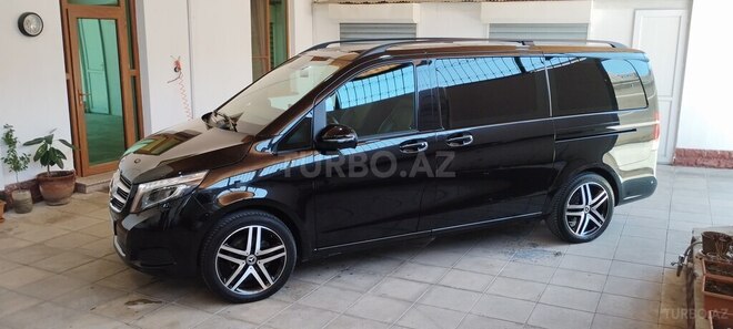 Mercedes V 220 2018, 125,350 km - 2.2 л - Bakı