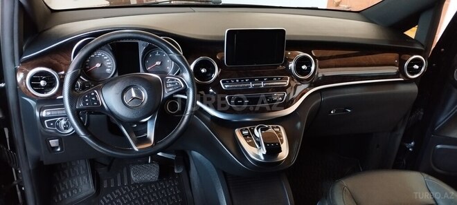 Mercedes V 220 2018, 125,350 km - 2.2 л - Bakı