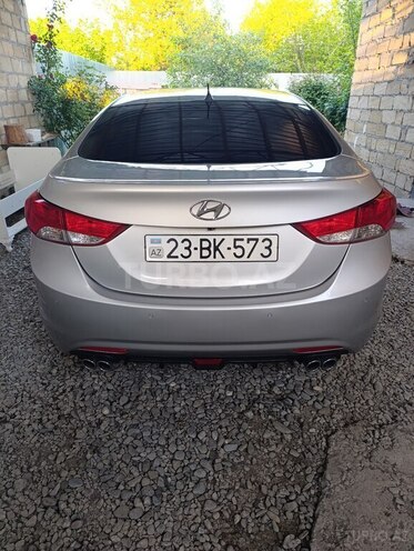 Hyundai Avante 2013, 212,177 km - 1.6 l - Göyçay
