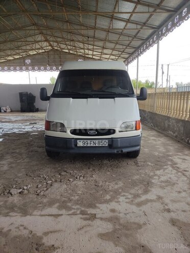 Ford Transit 1999, 400,000 km - 2.4 l - Salyan