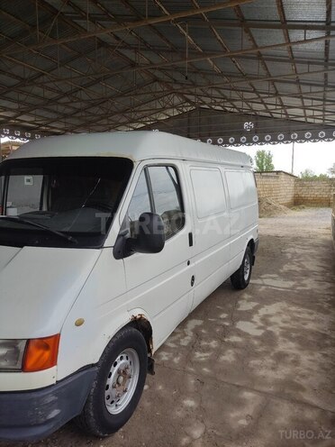 Ford Transit 1999, 400,000 km - 2.4 l - Salyan