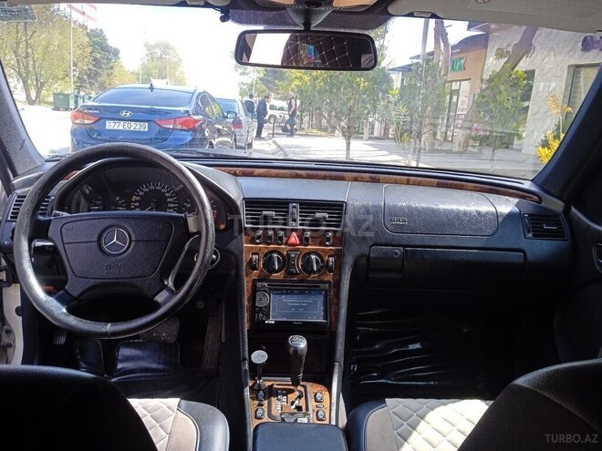 Mercedes C 240 1999, 325,522 km - 2.4 l - Bakı