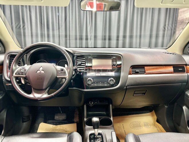 Mitsubishi Outlander 2013, 167,858 km - 2.4 l - Sumqayıt