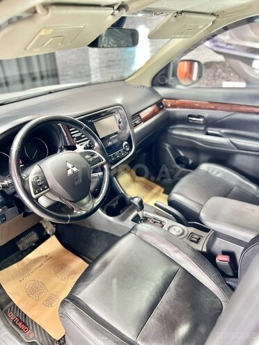 Mitsubishi Outlander 2013, 167,858 km - 2.4 l - Sumqayıt
