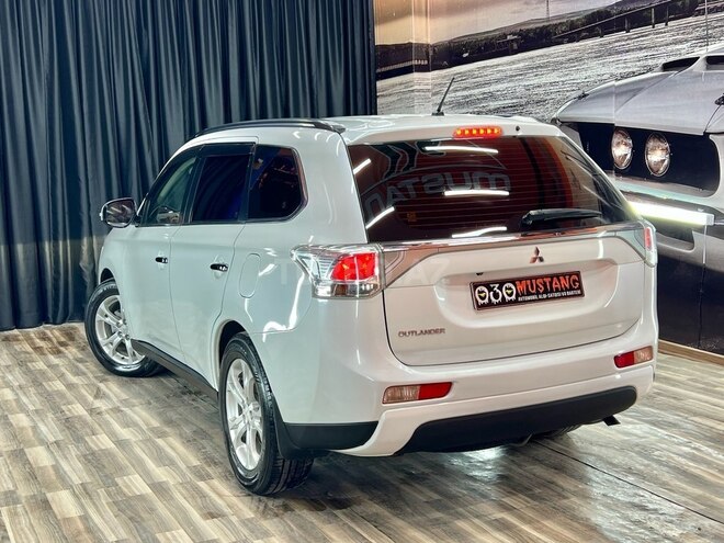 Mitsubishi Outlander 2013, 167,858 km - 2.4 l - Sumqayıt