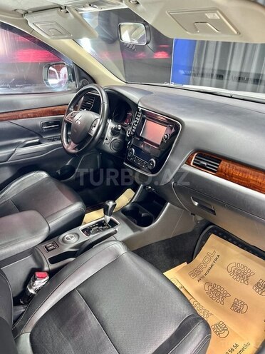 Mitsubishi Outlander 2013, 167,858 km - 2.4 l - Sumqayıt