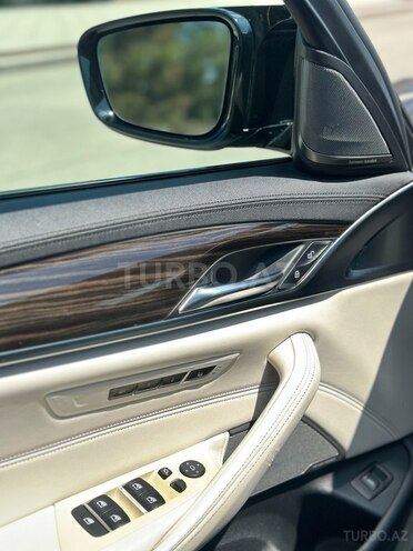 BMW 530-13