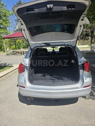 Opel Astra 2011, 223,000 km - 1.4 l - Quba