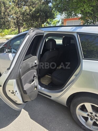 Opel Astra 2011, 223,000 km - 1.4 l - Quba