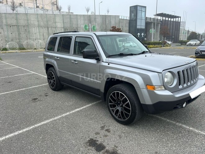 Jeep Patriot 2015, 160,000 km - 2.0 l - Bakı