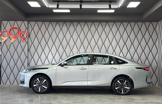 Changan Qiyuan A05 2025, 0 km - 1.5 л - Bakı