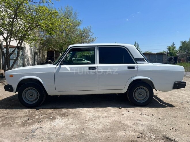 LADA (VAZ) 2107 2004, 95,000 km - 1.6 l - Yevlax