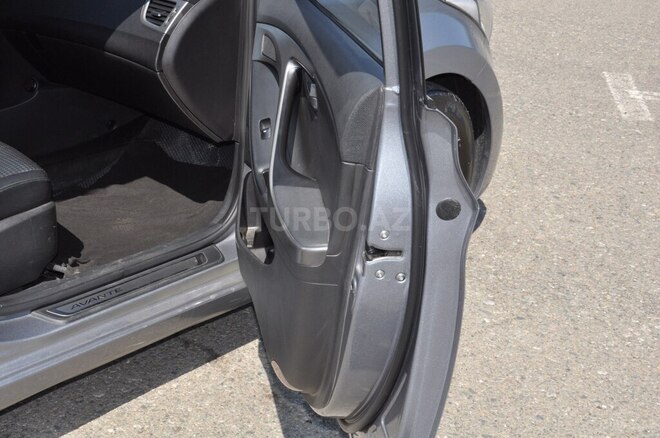 Hyundai Elantra 2015, 222,220 km - 1.6 л - Gəncə
