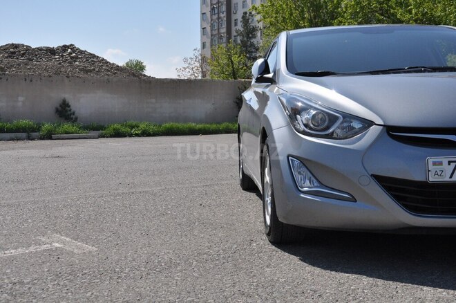 Hyundai Elantra 2015, 222,220 km - 1.6 л - Gəncə
