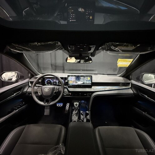 Toyota Camry-9