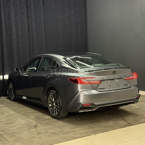 Toyota Camry-6
