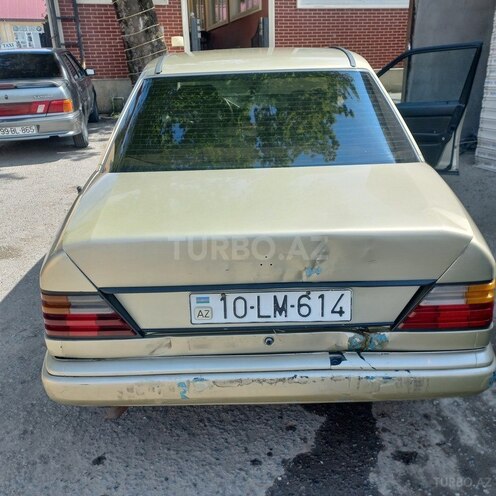 Mercedes E 200 1985, 666,666 km - 2.0 l - İsmayıllı