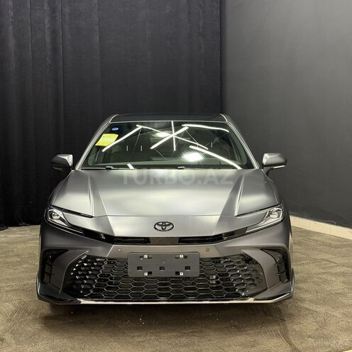 Toyota Camry-3