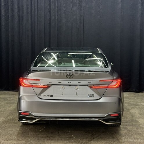 Toyota Camry-8