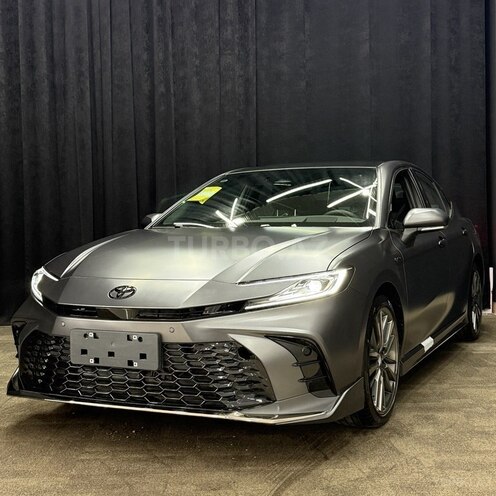 Toyota Camry-5