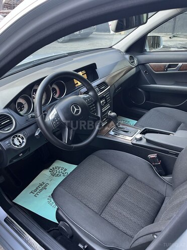 Mercedes C 180 2011, 283,000 km - 1.8 л - Bakı