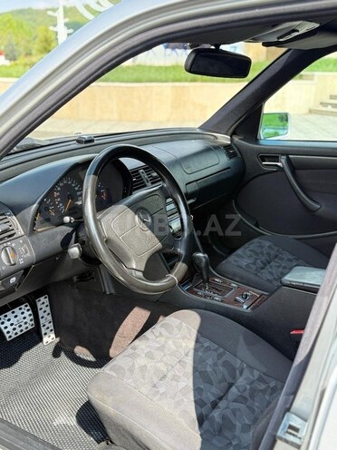 Mercedes C 200 2000, 290,000 km - 2.0 л - Qəbələ