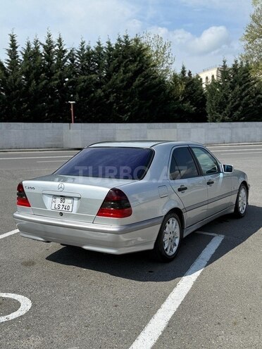 Mercedes C 200 2000, 290,000 km - 2.0 л - Qəbələ