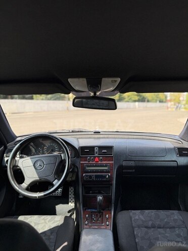 Mercedes C 200 2000, 290,000 km - 2.0 л - Qəbələ