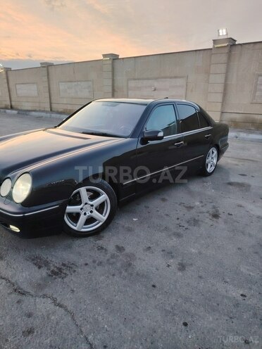 Mercedes E 270 2001, 365,000 km - 2.7 l - Bakı