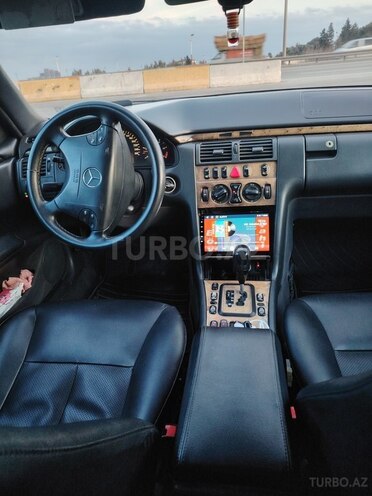 Mercedes E 270 2001, 365,000 km - 2.7 l - Bakı