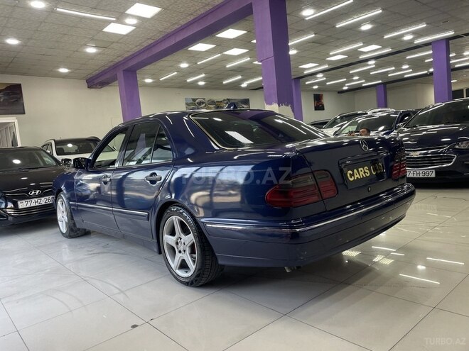 Mercedes E 240 1999, 421,000 km - 2.4 l - Sumqayıt
