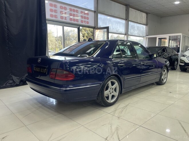 Mercedes E 240 1999, 421,000 km - 2.4 l - Sumqayıt