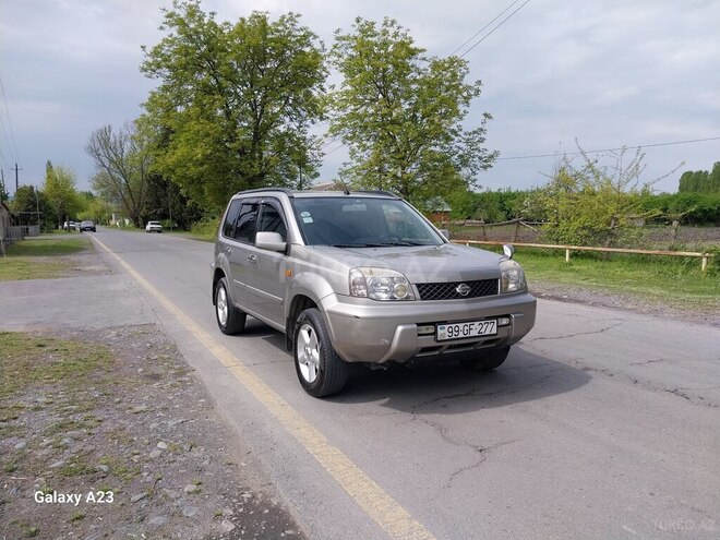 Nissan X-Trail 2002, 225,600 km - 2.0 l - Qax