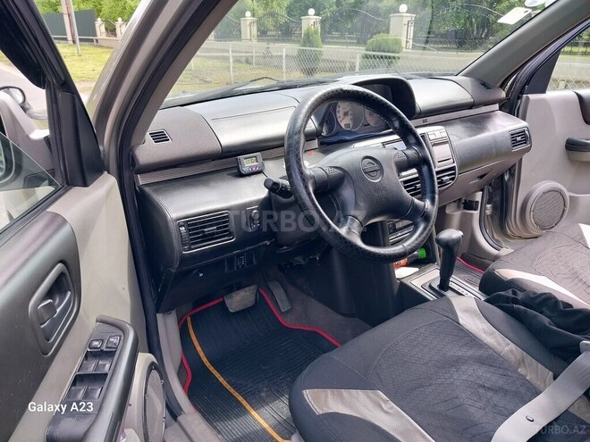 Nissan X-Trail 2002, 225,600 km - 2.0 l - Qax