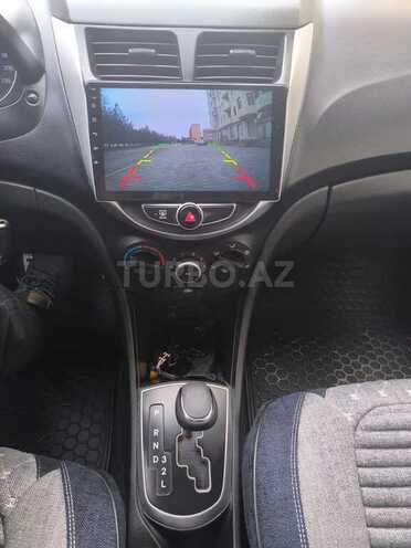Hyundai Accent 2014, 271,400 km - 1.4 л - Şirvan
